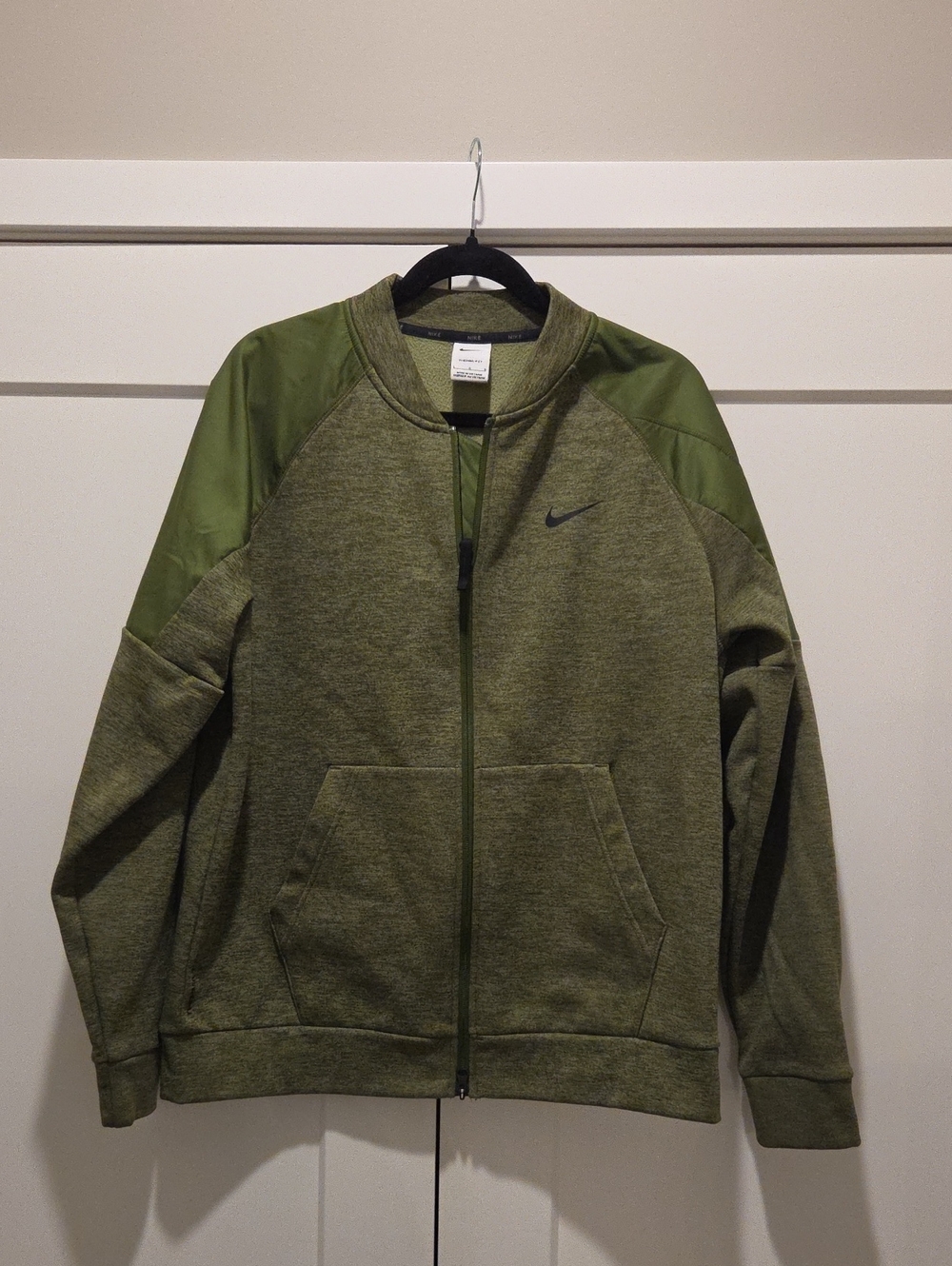 Nike Men's Therma-Fit Training Full-Zip Bomber Jacket